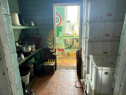 коммерческая по адресу Київська, 2