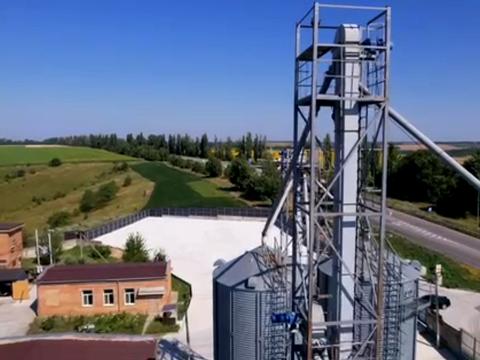 комерційна за адресою Миру, 40