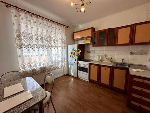 квартира за адресою Софії Русової вул., 7