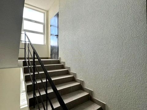 1870144761002459