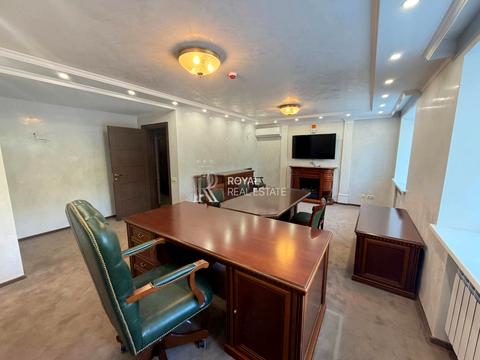 комерційна за адресою Голосіївська вул., 7 к3