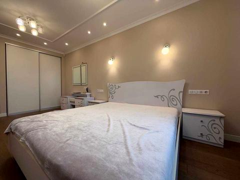 квартира за адресою Дмитрівська вул., 75