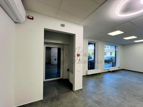 комерційна за адресою Київ, Золотоустівська вул., 25