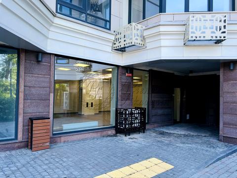 комерційна за адресою Київ, Золотоустівська вул., 25