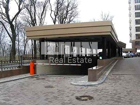 паркомісце за адресою Михайла Грушевського вул., 9-А