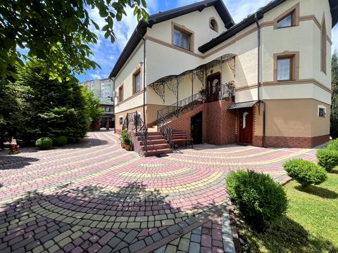 будинок за адресою Новогродського, 9