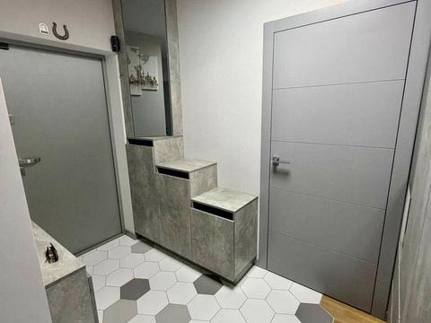 квартира за адресою Дніпровська набережна вул., 18-А