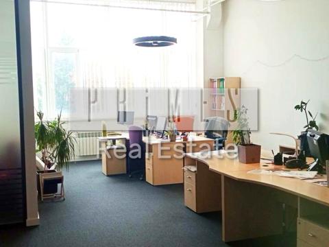 комерційна за адресою Новонаводницька вул. (Лаврська), 55