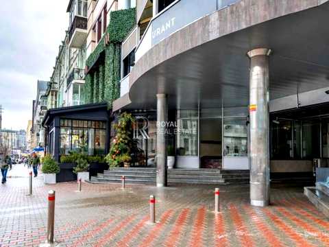 комерційна за адресою Велика Васильківська вул. (Червоноармійська), 67/7