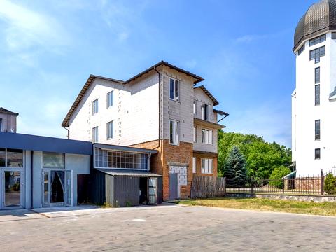 комерційна за адресою Ярослава Мудрого вул., 20