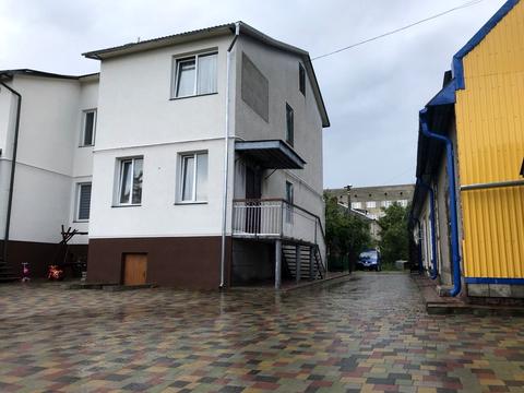 будинок за адресою смт. Гусятин, Незалежності просп., 30