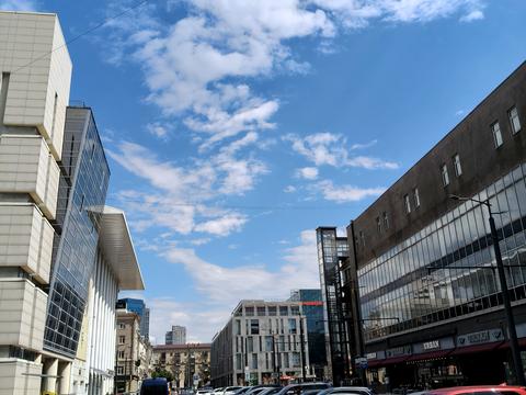 комерційна за адресою Центральна вул., 12