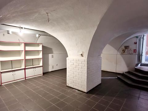 коммерческая по адресу Центральная ул., 12