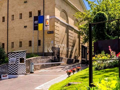комерційна за адресою Рибальська вул., 22