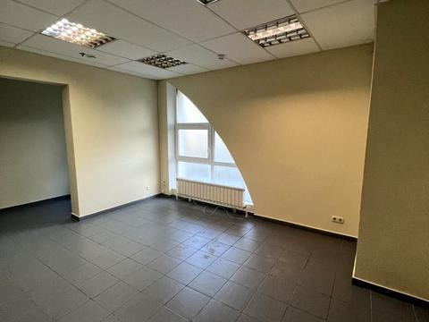 коммерческая по адресу Вадима Гетьмана ул. (Індустріальна), 1-В