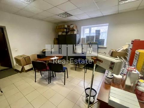 комерційна за адресою Науки просп., 33