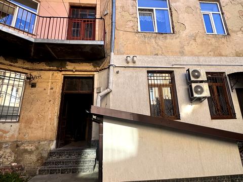 квартира за адресою Пантелеймона Куліша вул., 12