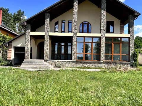 будинок за адресою Лісна