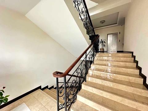 коммерческая по адресу Нижний Вал ул., 15