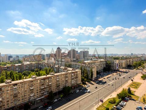 комерційна за адресою Лесі Українки бульв., 21-А