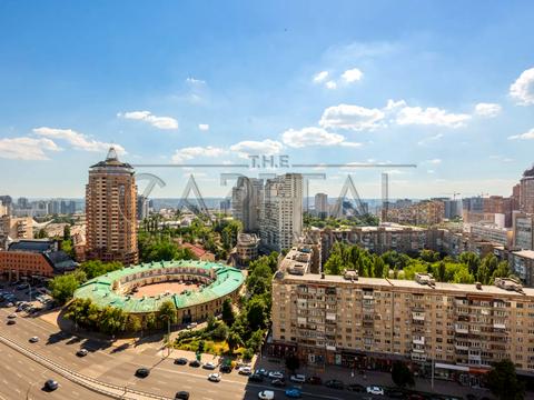 комерційна за адресою Лесі Українки бульв., 21-А