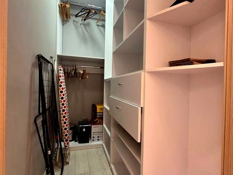 квартира за адресою Високовольтна вул., 14-К
