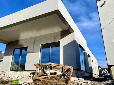 будинок за адресою 4-та озерна