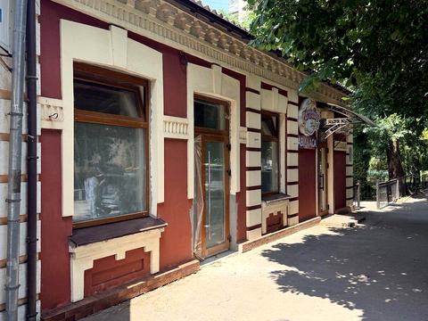 комерційна за адресою Грушевського вул., 50
