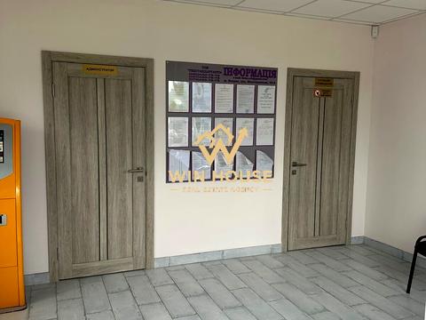 комерційна за адресою Білогородська вул., 49-А