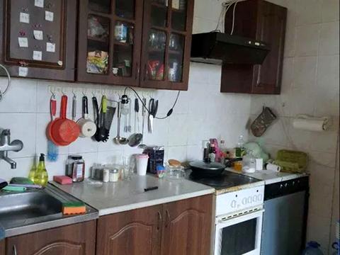квартира за адресою Стадіонна вул., 6
