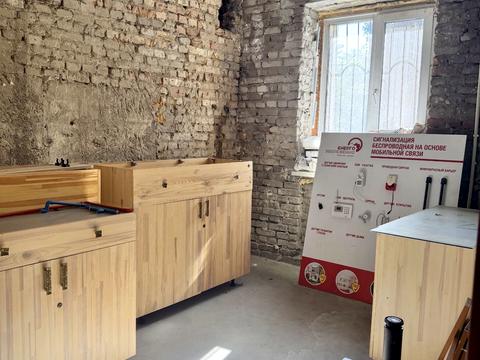 коммерческая по адресу Джохара Дудаева ул. (Есенина), 9