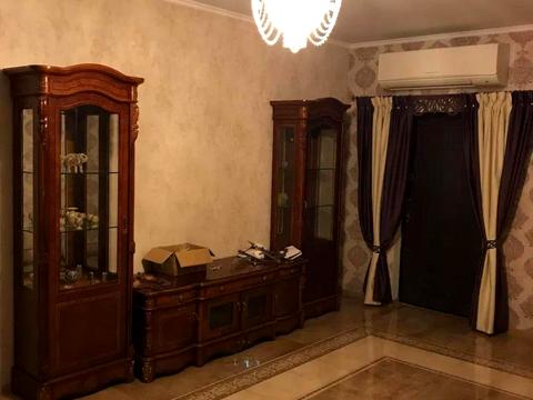 будинок за адресою Вишнева вул.