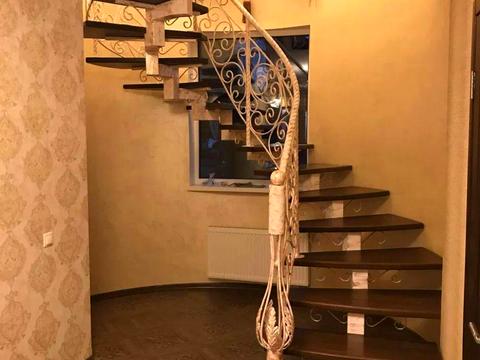 будинок за адресою Вишнева вул.