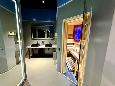 комерційна за адресою Франциска Скорини вул., 44