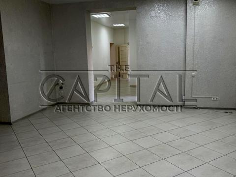 комерційна за адресою Боголюбова вул., 24