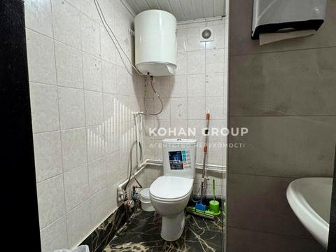 комерційна за адресою Шевченка вул., 81