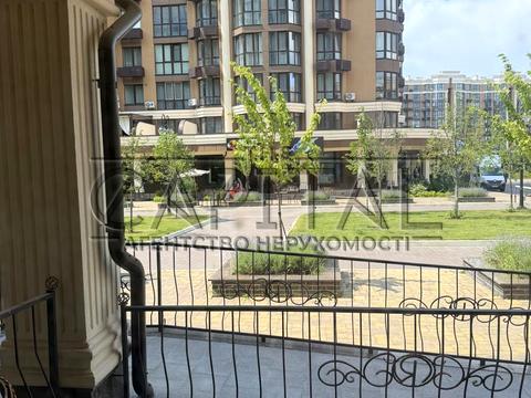 коммерческая по адресу Радісна, 6