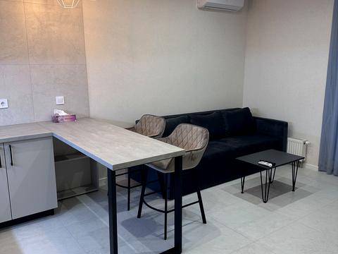 квартира за адресою Салютна вул., 2к20