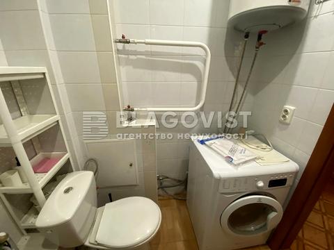 квартира за адресою Григорія Ващенка вул., 1