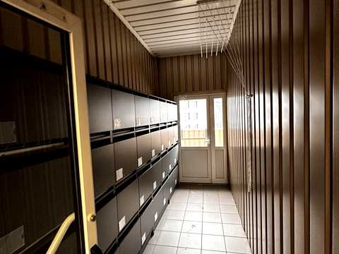 комерційна за адресою Володимирська вул., 101