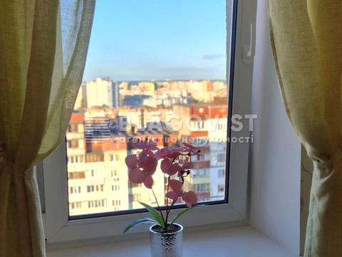 квартира за адресою Оноре де Бальзака вул., 6