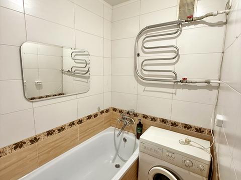 квартира за адресою Тенісна вул., 15