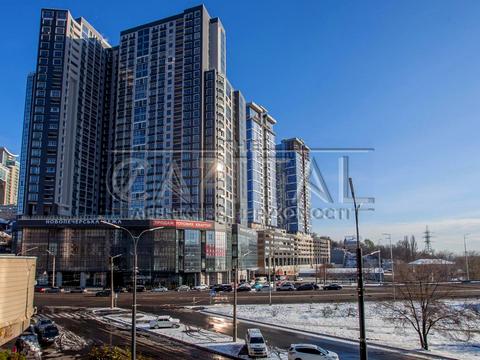 комерційна за адресою Михайла Бойчука вул. (Кіквідзе), 44А