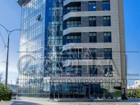 комерційна за адресою Михайла Бойчука вул. (Кіквідзе), 44А