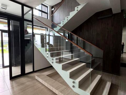 квартира за адресою Шота Руставелі вул., 7-я