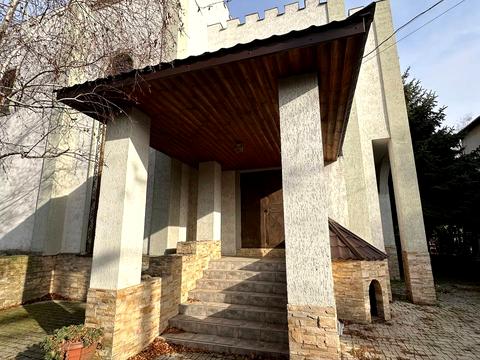 комерційна за адресою Василя Симоненка вул., 1