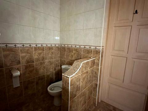 комерційна за адресою Василя Симоненка вул., 1