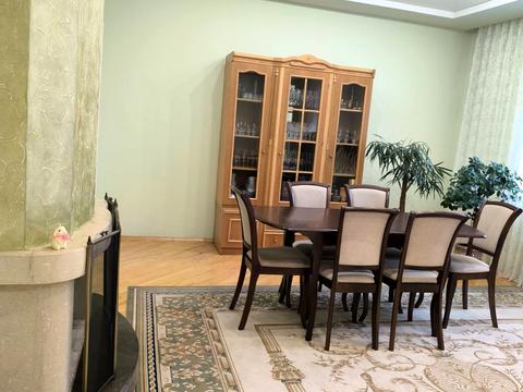 будинок за адресою Михайла Павлика вул., 12