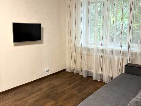 квартира за адресою Романа Шухевича вул. (Бабушкіна), 8-12