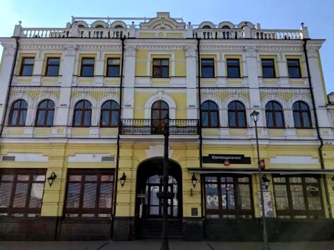 коммерческая по адресу Петра Сагайдачного ул., 33